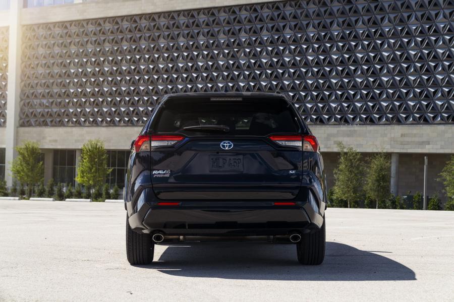  Toyota RAV4 Prime SE 2020 года  (фото 2 из 37)
